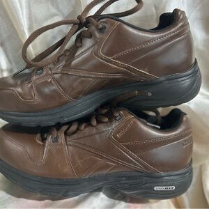 Reebok Walk Ultra DMX Max Brown Leather Play Dry Rain Walker Size 8.